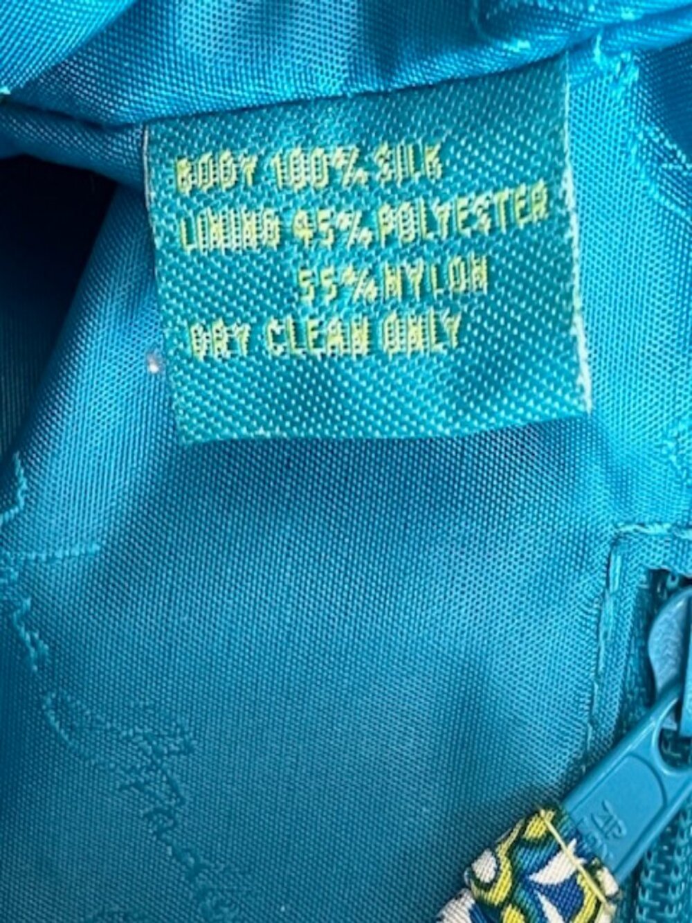 VERA BRADLEY | Bella Paisley Silk Quilted Handbag - Picture 7 of 13